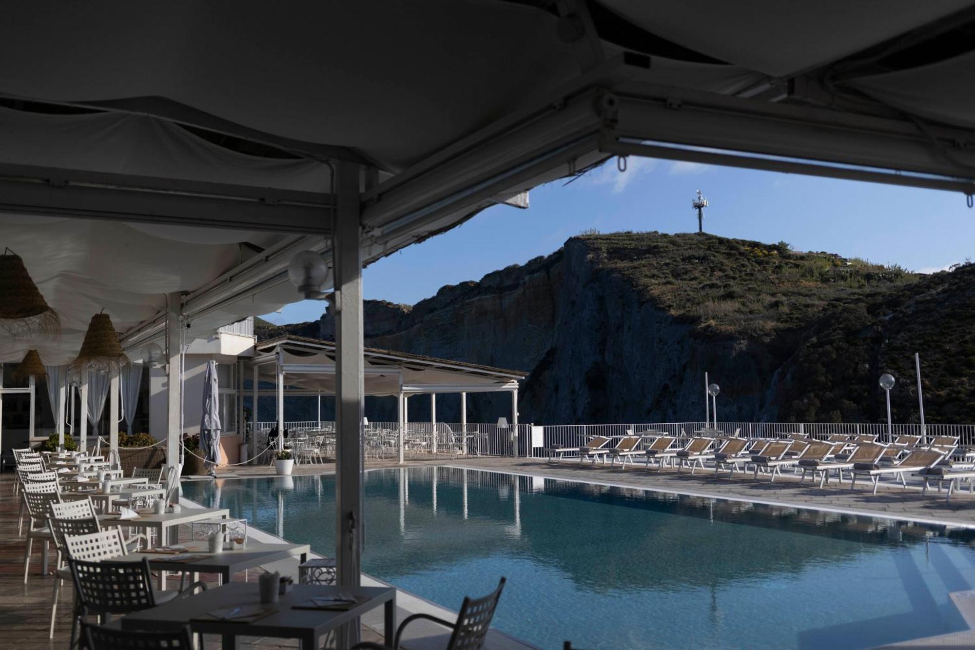 Hotel Chiaia Di Luna ポンツァ エクステリア 写真
