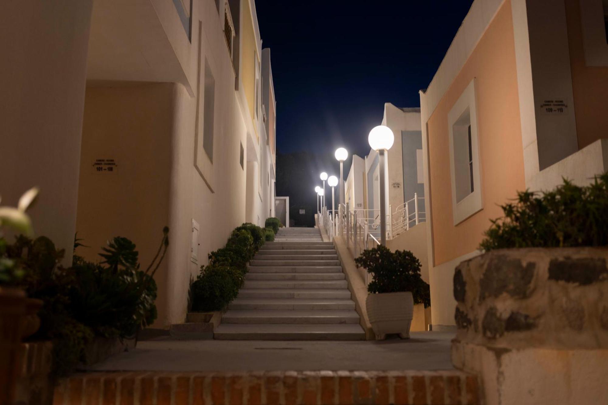 Hotel Chiaia Di Luna ポンツァ エクステリア 写真