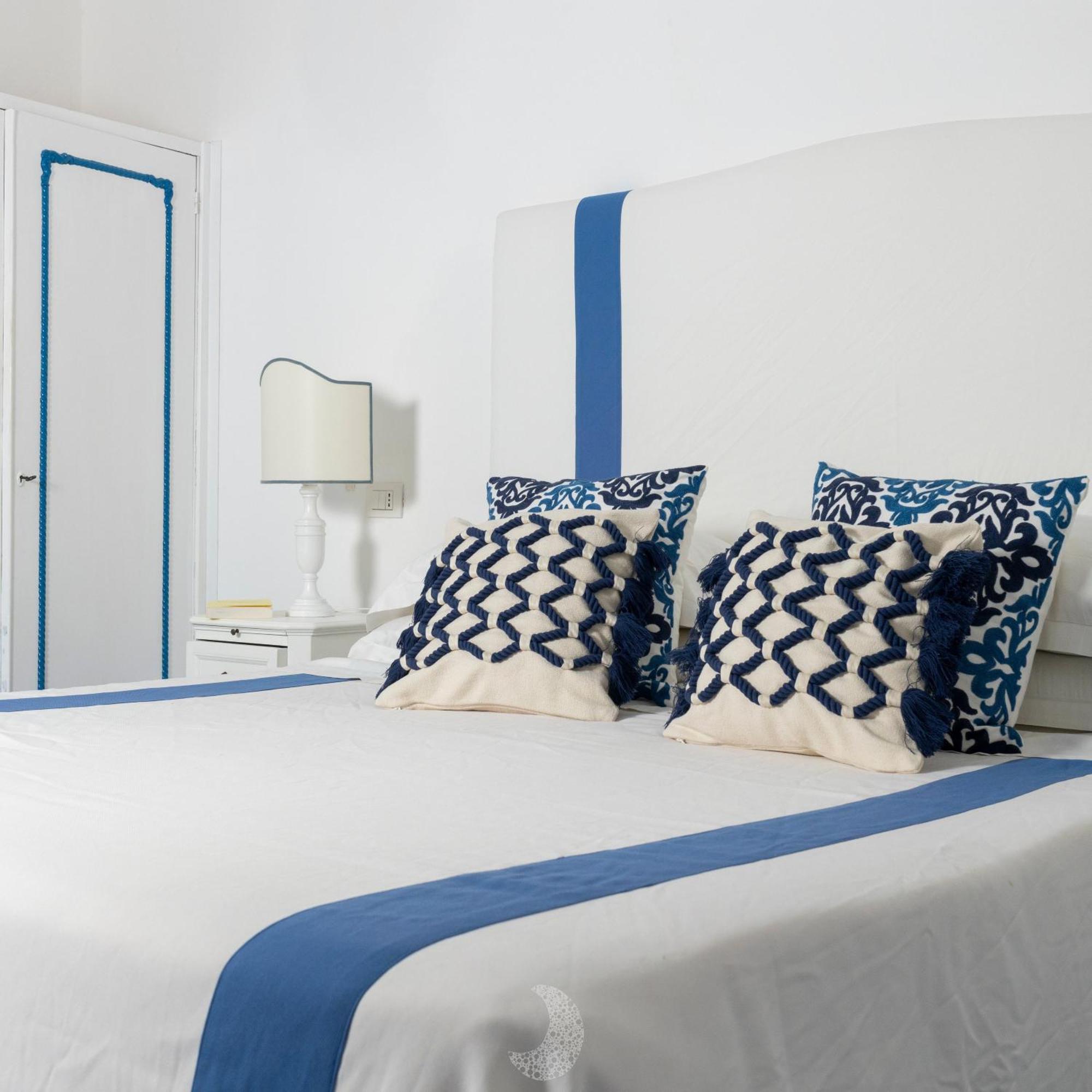 Hotel Chiaia Di Luna ポンツァ エクステリア 写真