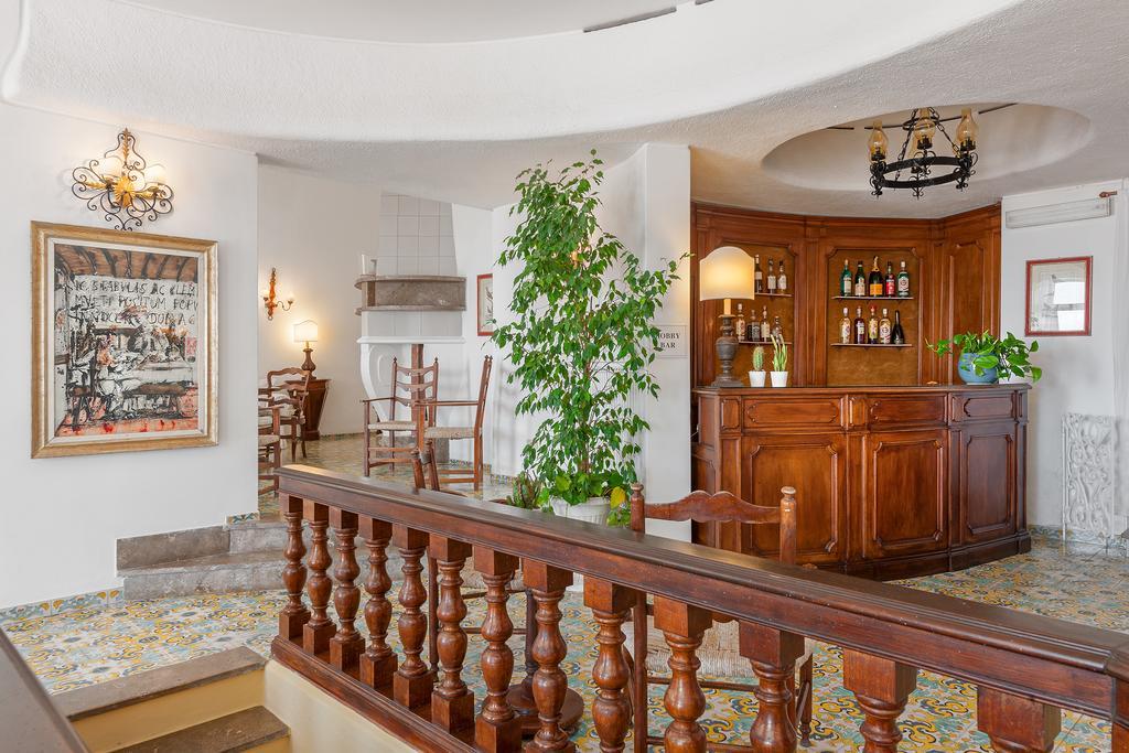 Hotel Chiaia Di Luna ポンツァ エクステリア 写真